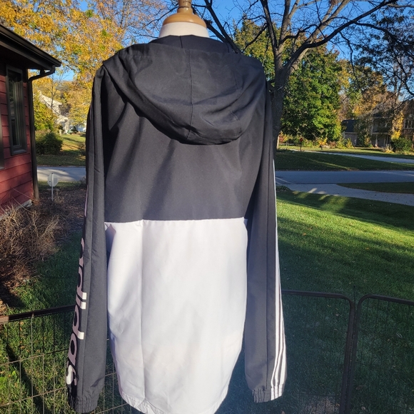 NWOT Adidas Long Sleeved Nylon Windbreaker Jacket - 2X - Picture 5 of 10